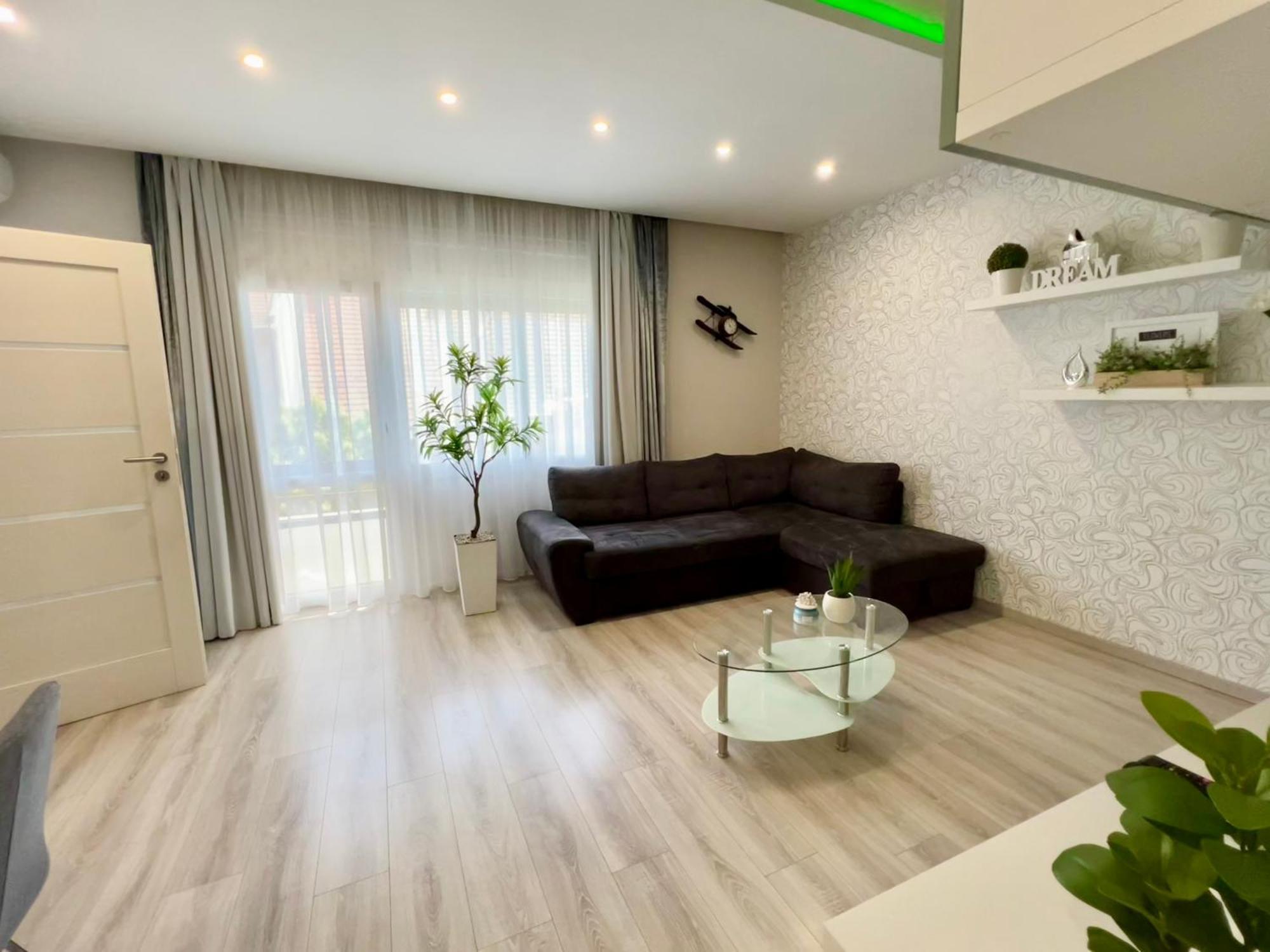 Downtown Dream Apartmans แซแก็ด ภายนอก รูปภาพ